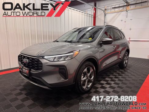 Used 2025 Ford Escape ST-Line w/ Tech Pack #1 AWD/4WD image 1