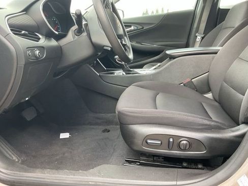 Used 2023 Chevrolet Malibu LT image 10