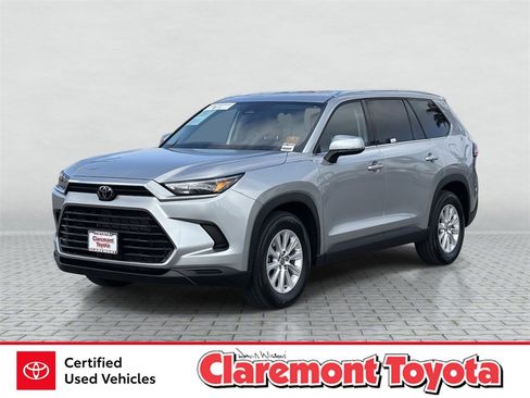 Certified 2025 Toyota Grand Highlander XLE image 1