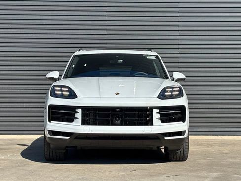 Certified 2026 Porsche Cayenne AWD/4WD image 10