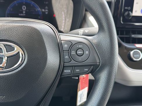 Certified 2026 Toyota Corolla LE FWD image 27