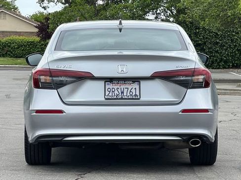 Used 2025 Honda Civic Sport image 5