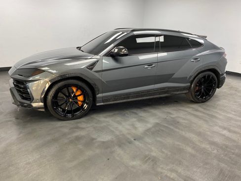 Used 2019 Lamborghini Urus image 3