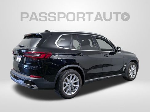 Certified 2023 BMW X5 xDrive40i w/ Parking Assistance Package AWD/4WD image 7