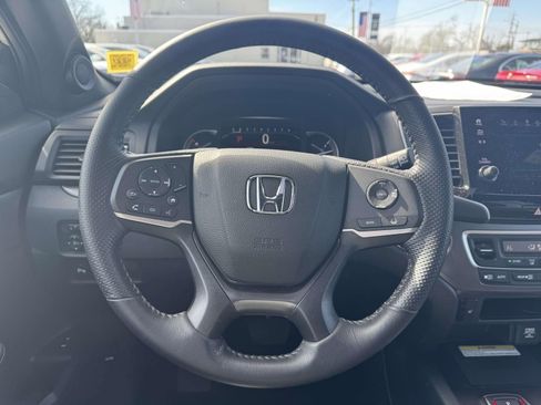 Used 2023 Honda Passport EX-L image 15
