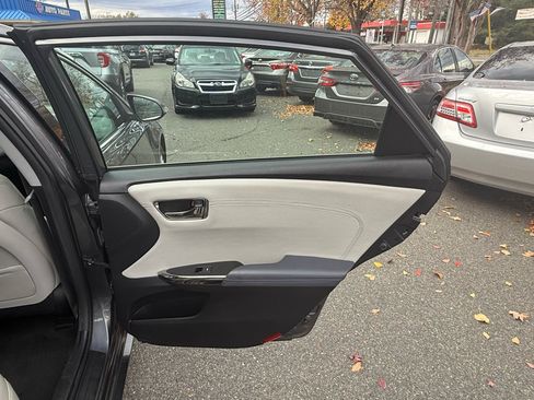 Used 2013 Toyota Avalon XLE Premium image 34