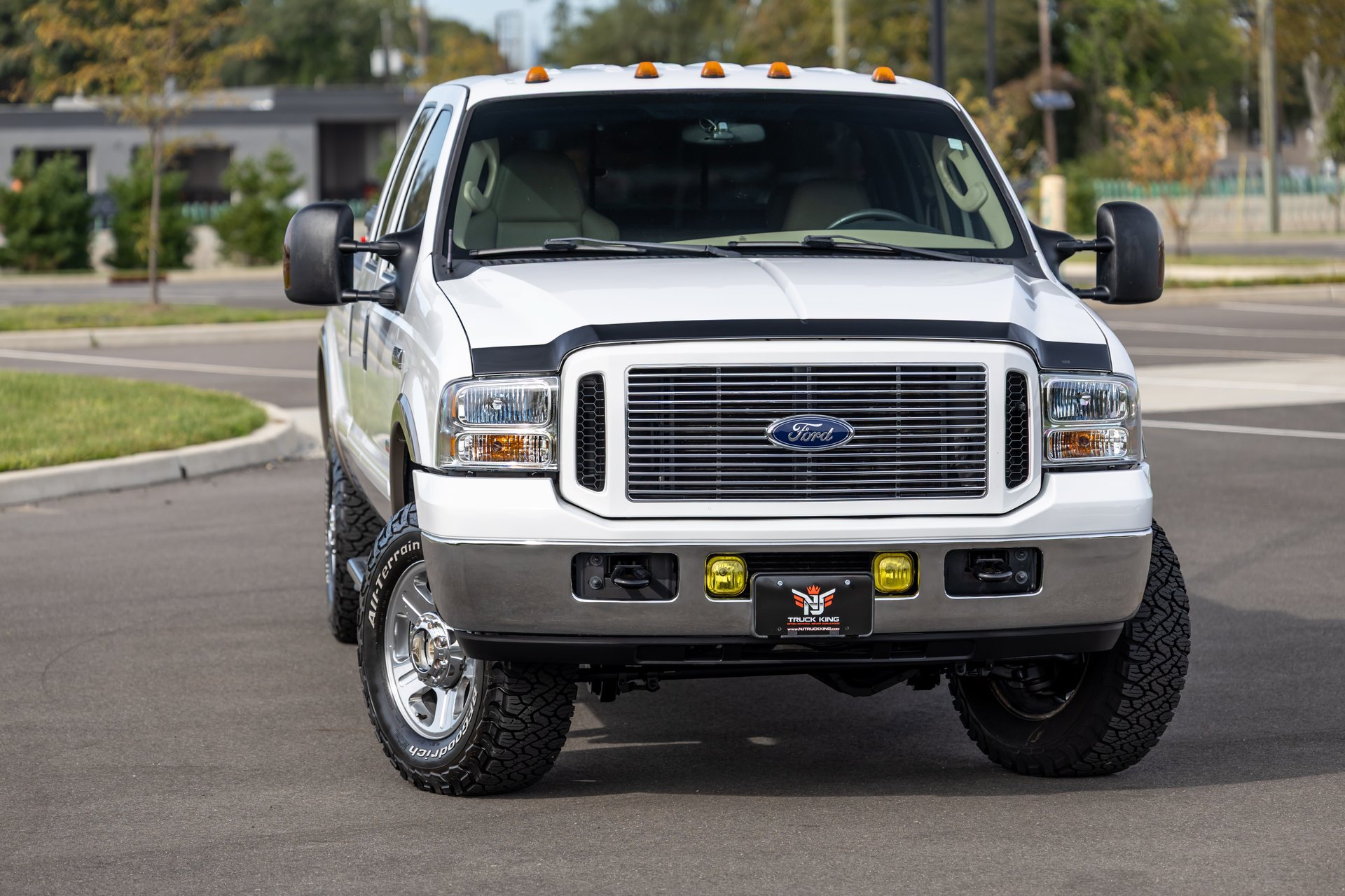Used 2005 Ford F250 XL AWD/4WD image 2