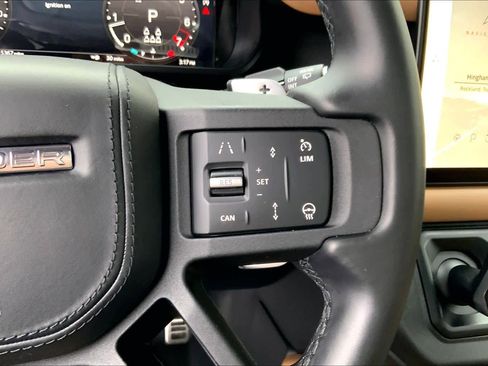 Used 2025 Land Rover Defender 130 V8 image 23