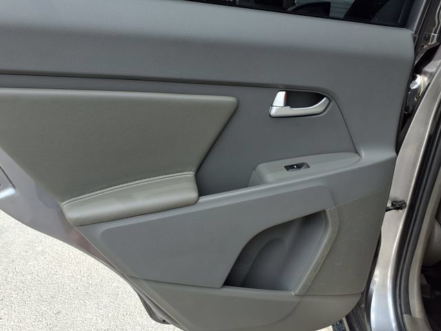 Used 2016 Kia Sportage LX w/ LX Popular Package FWD image 12