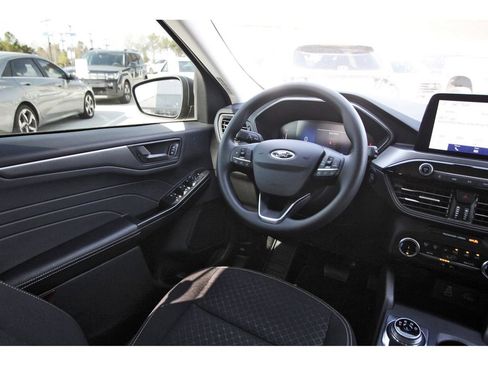 Used 2025 Ford Escape Active FWD image 10