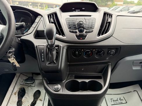 Used 2019 Ford Transit 350 XLT RWD image 26