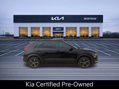Certified 2023 Kia Niro EX FWD image 4