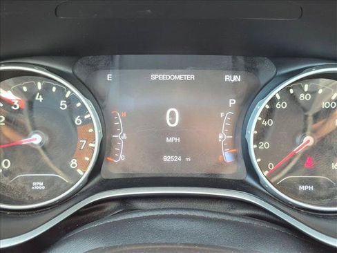 Used 2021 Jeep Compass Limited FWD image 11