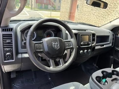 Used 2018 RAM 1500 Express w/ Express Value Package AWD/4WD image 14