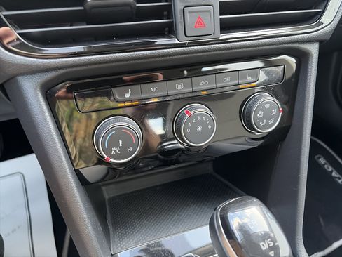 Used 2023 Volkswagen Taos S w/ Driver Assistance Package image 17