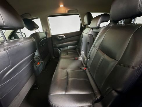 Used 2016 Nissan Pathfinder S image 21