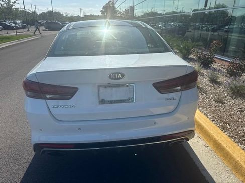 Used 2018 Kia Optima SX w/ Technology Package FWD image 6