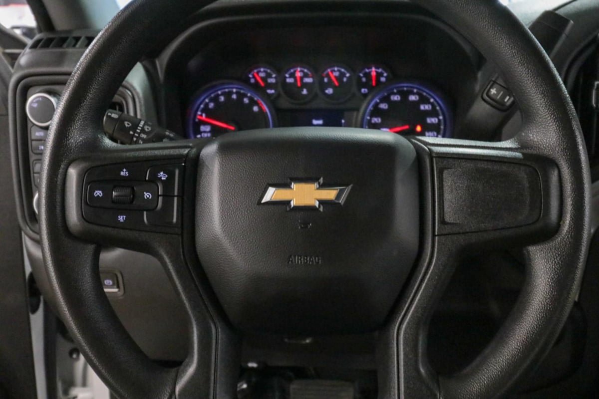 Used 2023 Chevrolet Silverado 1500 Custom AWD/4WD image 18