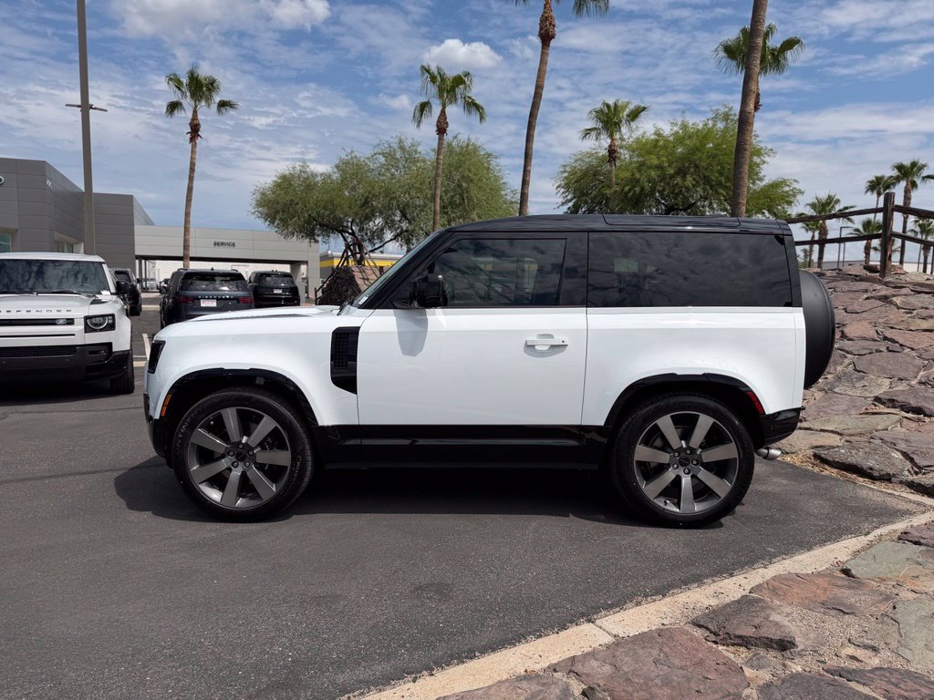 New 2026 Land Rover Defender 90 V8 AWD/4WD image 3
