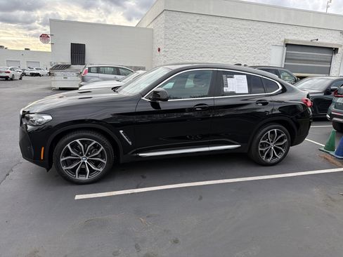 Certified 2023 BMW X4 xDrive30i w/ Premium Package image 5