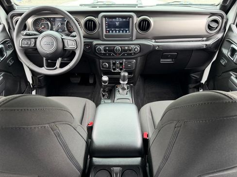 Used 2023 Jeep Gladiator Sport AWD/4WD image 20