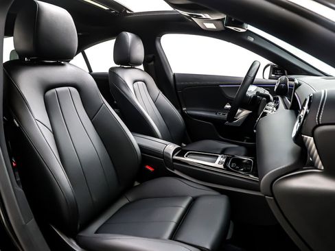 Certified 2025 Mercedes-Benz CLA 250 image 9