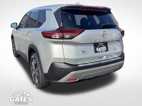 Used 2023 Nissan Rogue SV AWD/4WD image 9