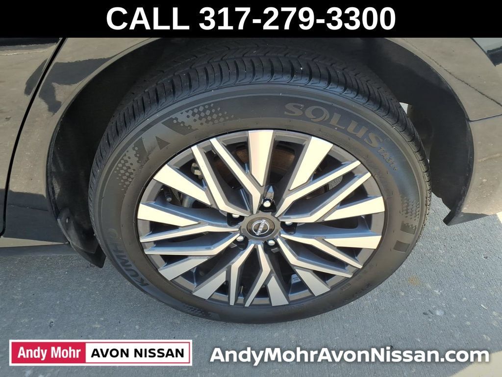 Used 2025 Nissan Altima 2.5 SV AWD/4WD image 14
