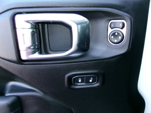 New 2026 Jeep Wrangler Unlimited Sport image 9