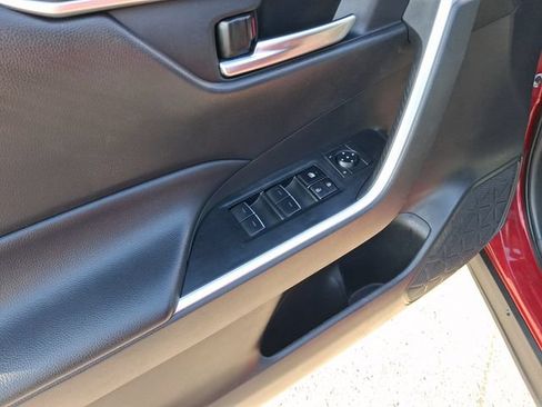 Used 2023 Toyota RAV4 XLE w/ Convenience Package FWD image 14