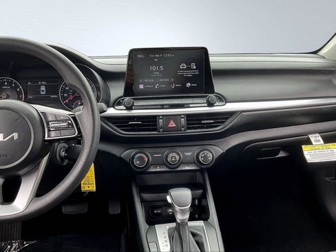 Used 2023 Kia Forte LXS image 6