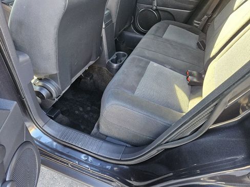 Used 2016 Jeep Patriot Sport image 12