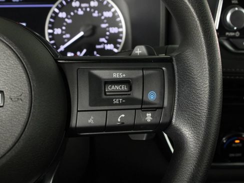 Certified 2022 Nissan Rogue SV FWD image 26