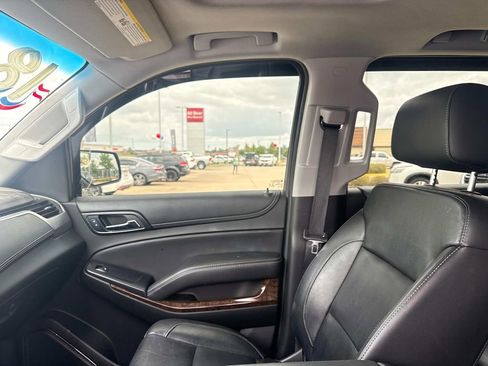 Used 2018 Chevrolet Suburban LT AWD/4WD image 23