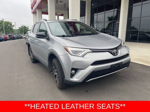 Used 2017 Toyota RAV4 SE AWD/4WD image 2