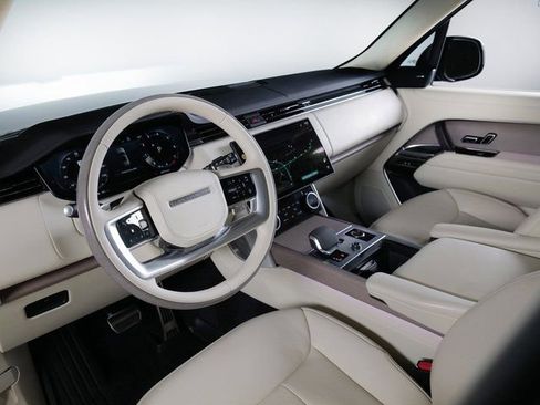 Used 2023 Land Rover Range Rover SE AWD/4WD image 17