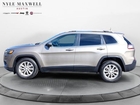 Used 2019 Jeep Cherokee Latitude w/ Popular Appearance Group image 12
