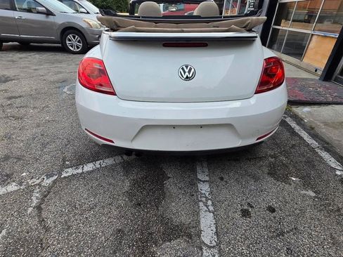Used 2014 Volkswagen Beetle 2.5 FWD image 10