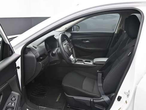 Used 2024 Nissan Sentra SV FWD image 17