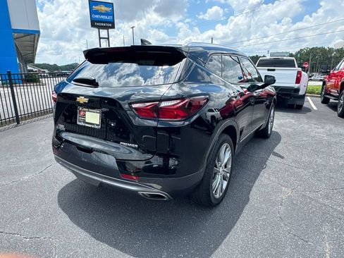 Used 2022 Chevrolet Blazer Premier w/ Enhanced Convenience Package FWD image 6