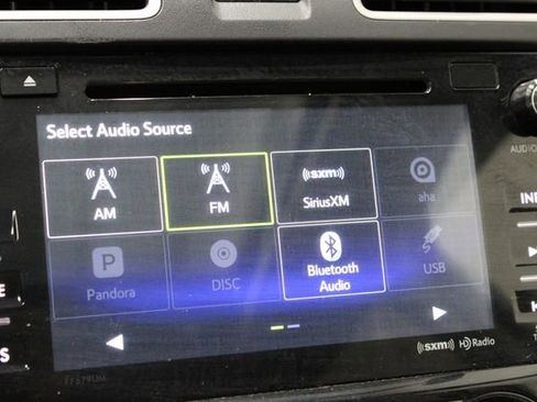 Used 2018 Subaru Forester 2.5i Premium w/ All-Weather Package image 33