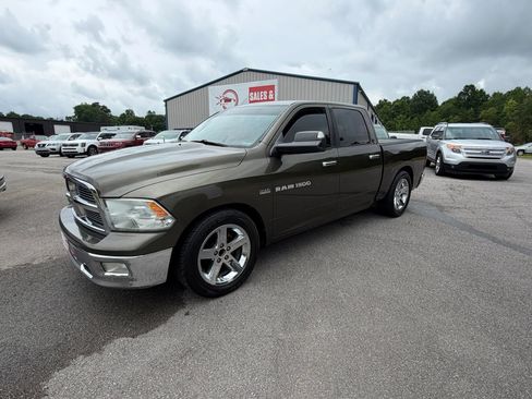 Used 2012 RAM 1500 Big Horn w/ Luxury Group RWD image 19