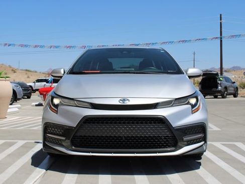 Used 2021 Toyota Corolla SE w/ Carpet Mat Package (TMS) FWD image 2