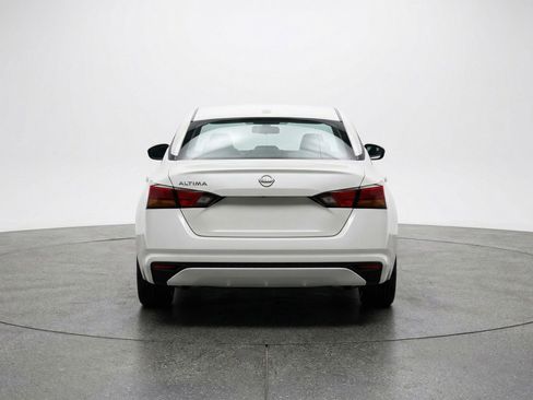 Used 2025 Nissan Altima 2.5 SV image 7