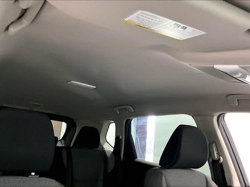 Used 2021 Nissan Rogue S AWD/4WD image 33