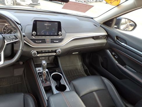Certified 2023 Nissan Altima 2.5 SR image 8