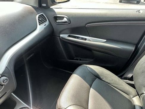 Used 2019 Dodge Journey GT w/ Driver Convenience Group image 41