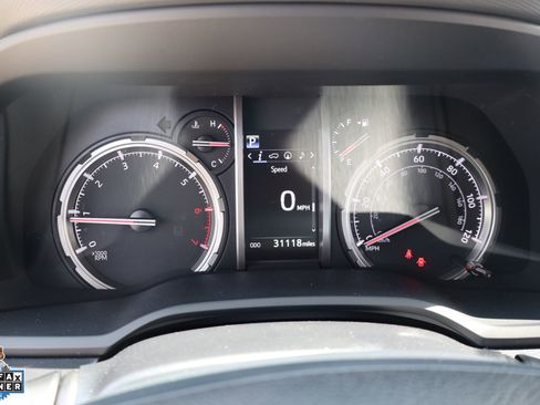 Used 2022 Toyota 4Runner TRD Off-Road Premium w/ Moonroof Package AWD/4WD image 18
