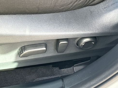 Certified 2025 Subaru Outback Premium image 34