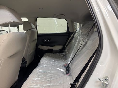 New 2026 Honda HR-V LX image 15